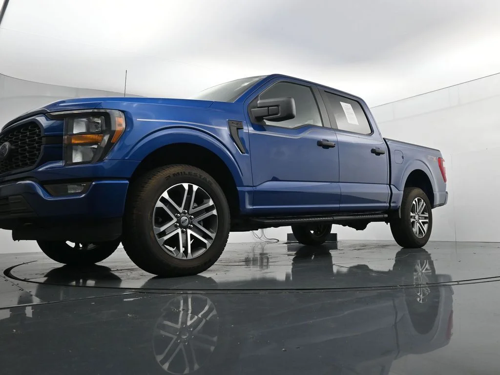 Used 2023 Blue Ford XL image 28