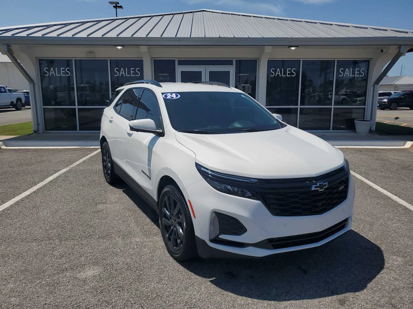 Used 2024 Summit White Chevrolet RS image 8