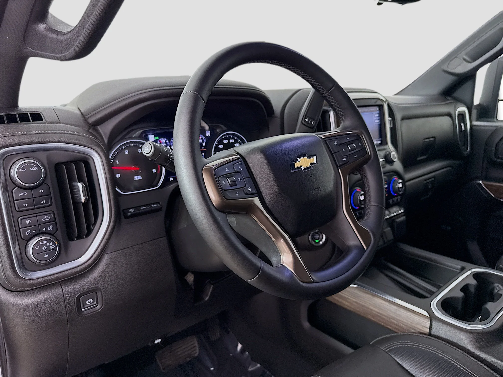 Used 2023 Iridescent Pearl Tricoat Chevrolet High Country image 11