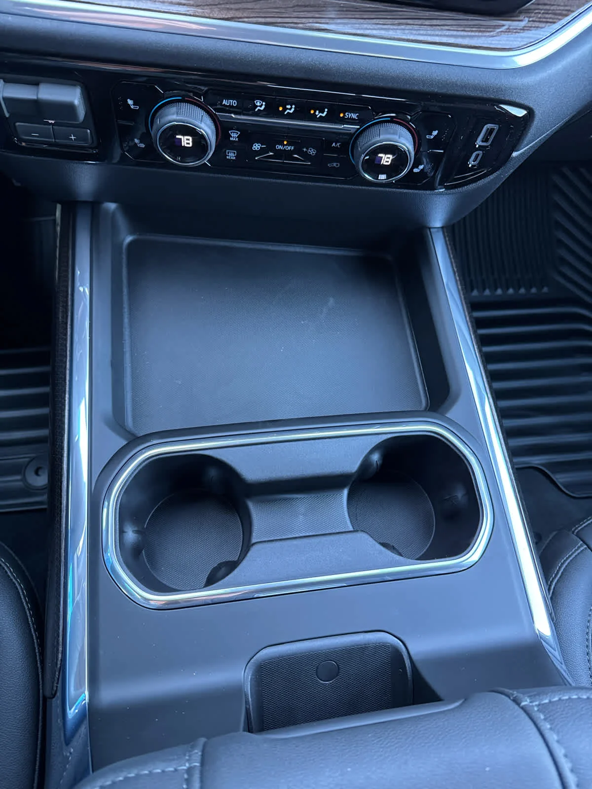 New 2026 Sterling Gray Metallic Chevrolet LT image 24