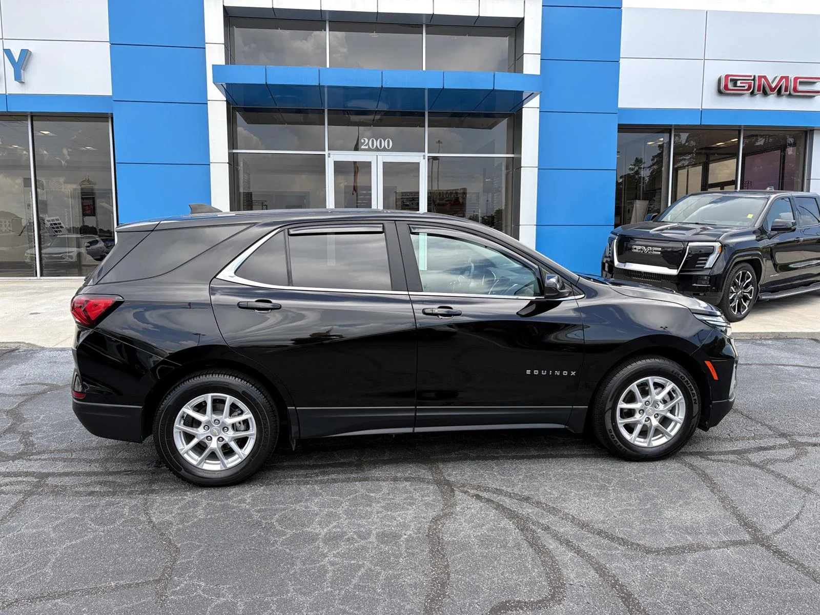 Used 2022 Mosaic Black Metallic Chevrolet LT image 13
