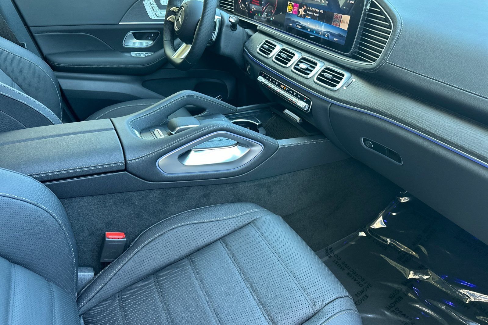 New 2026 White Mercedes-Benz GLS 450 image 17