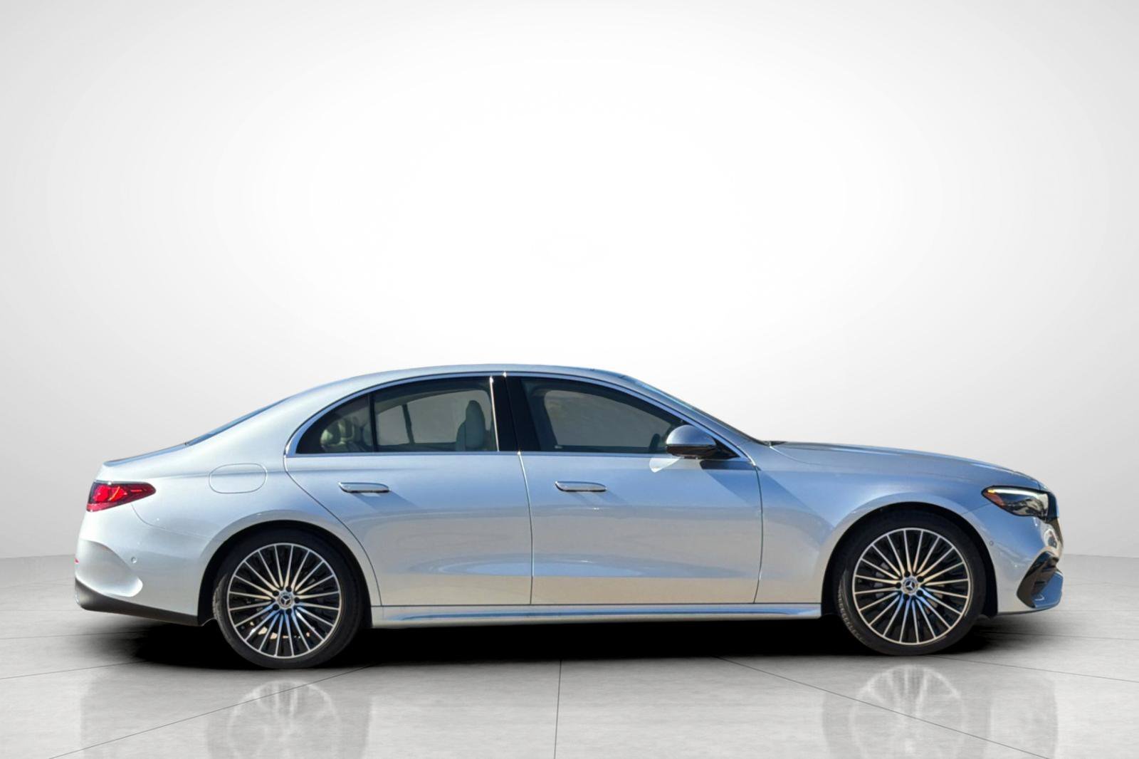 New 2027 Cirrus Silver Metallic Mercedes-Benz E 350 image 31