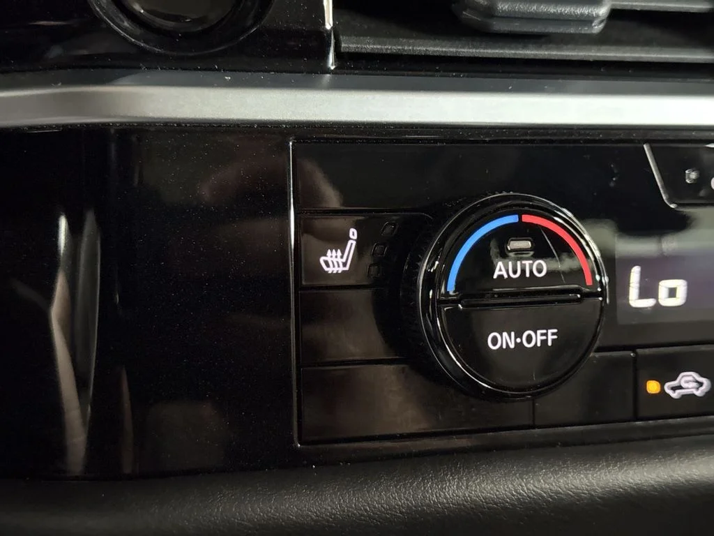 Used 2025 Gun Metallic Nissan SL image 32