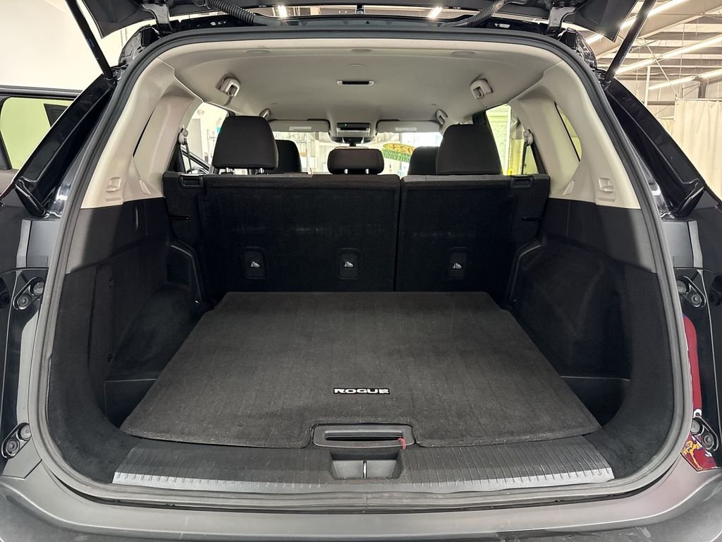 Used 2023 Super Black Nissan SV image 32