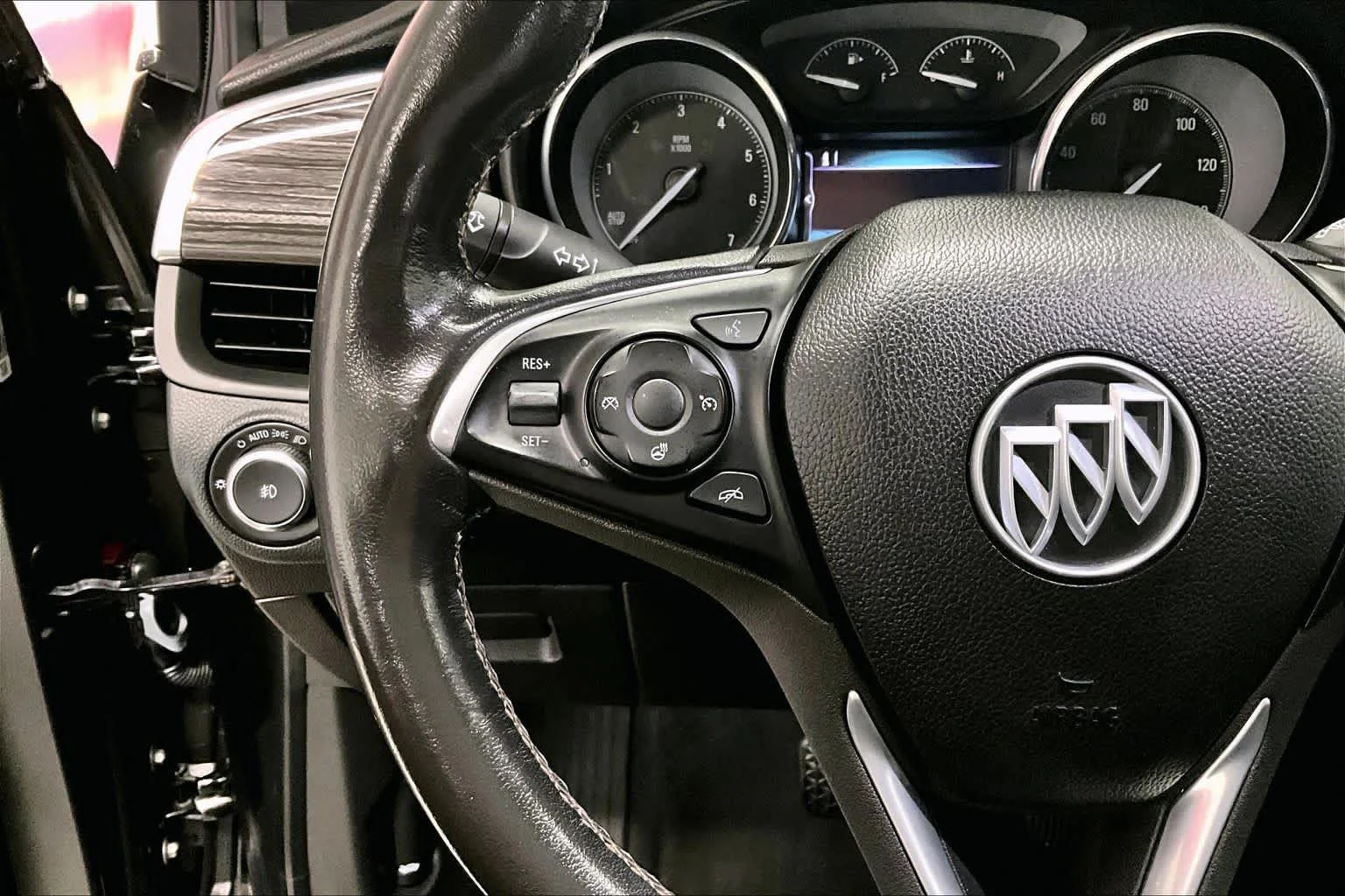Used 2017 Ebony Twilight Metallic Buick Essence image 20