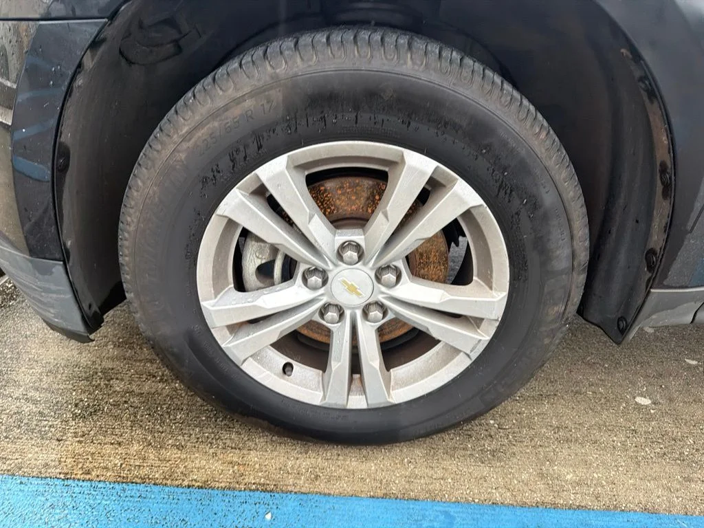 Used 2013 Black Chevrolet LT image 4