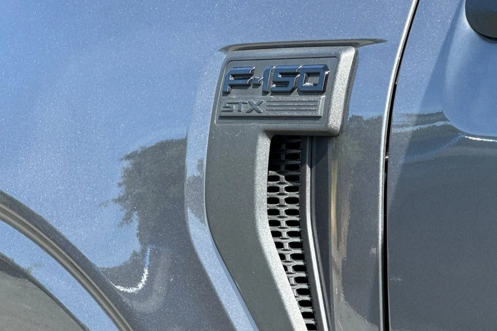 Used 2023 Gray Metallic Ford STX 4x2 image 27
