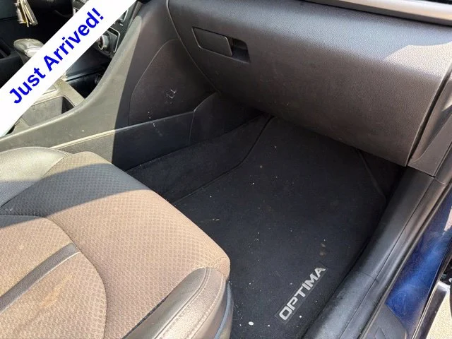 Used 2018 Blue Kia S image 20