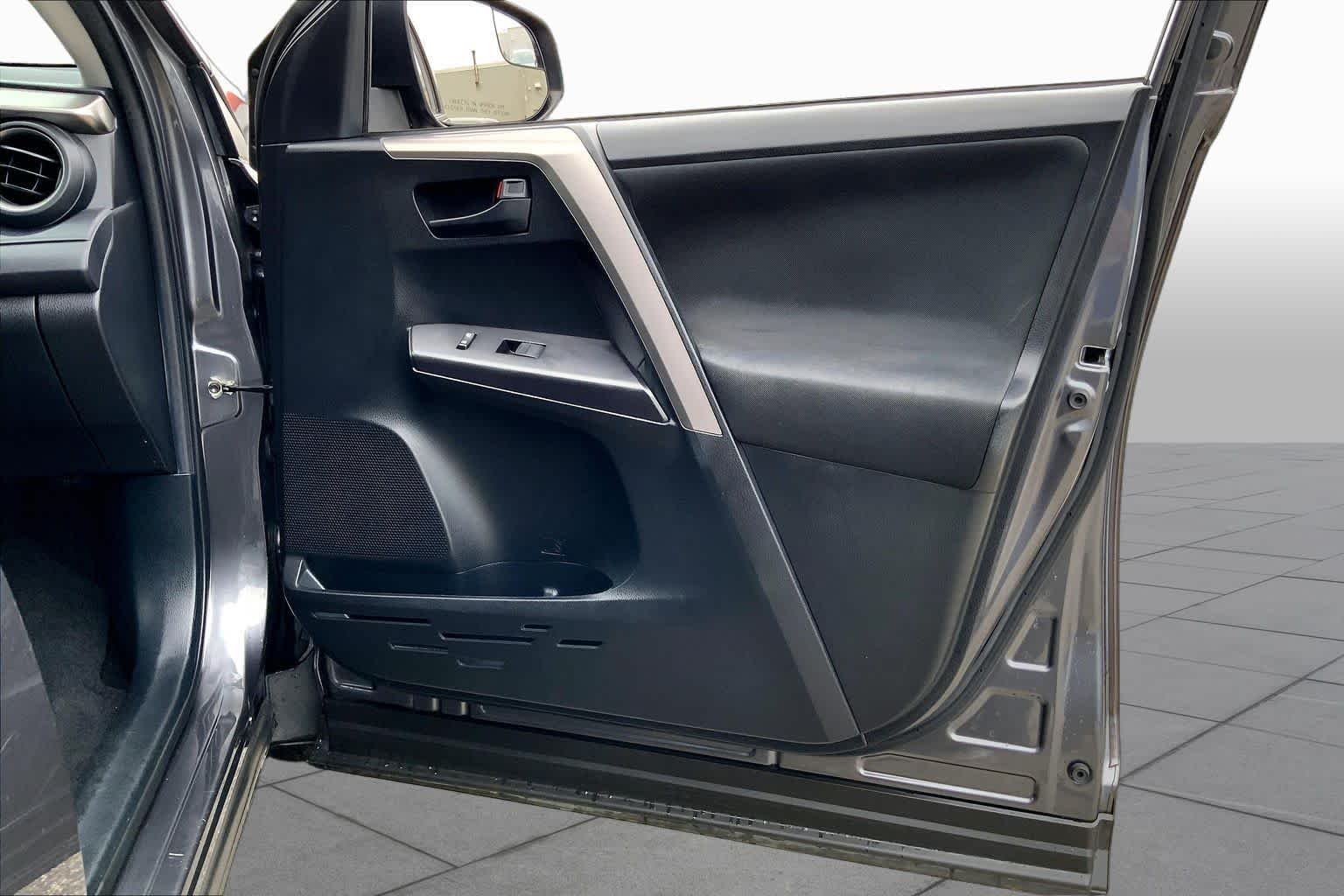 Used 2016 Magnetic Gray Metallic Toyota LE image 23