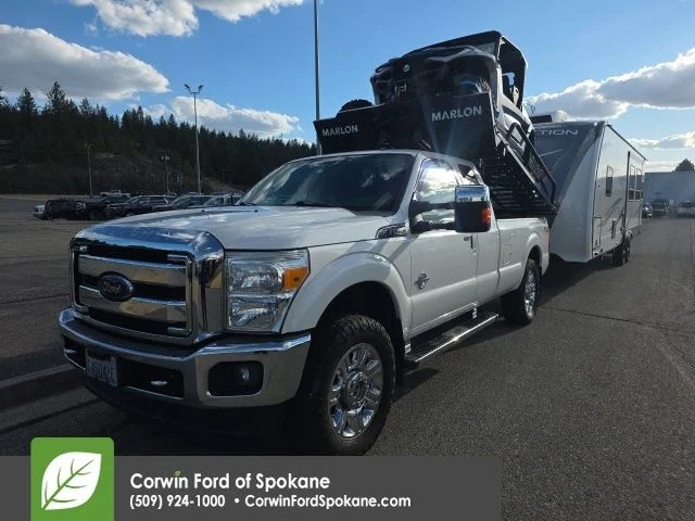 Used 2014 White Ford Lariat image 2
