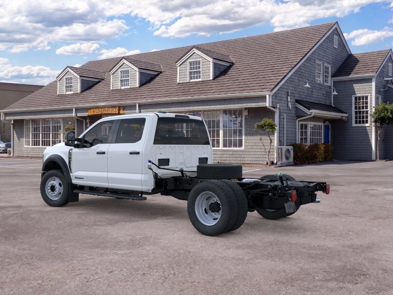 New 2025 Oxford White Ford F-450® XL image 4