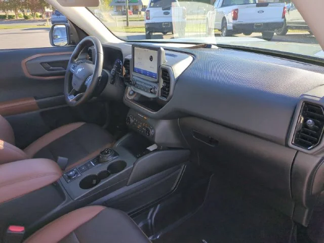Used 2024 Green Ford Badlands image 35