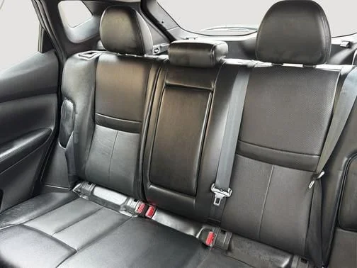 Used 2022 Black Nissan SL image 13