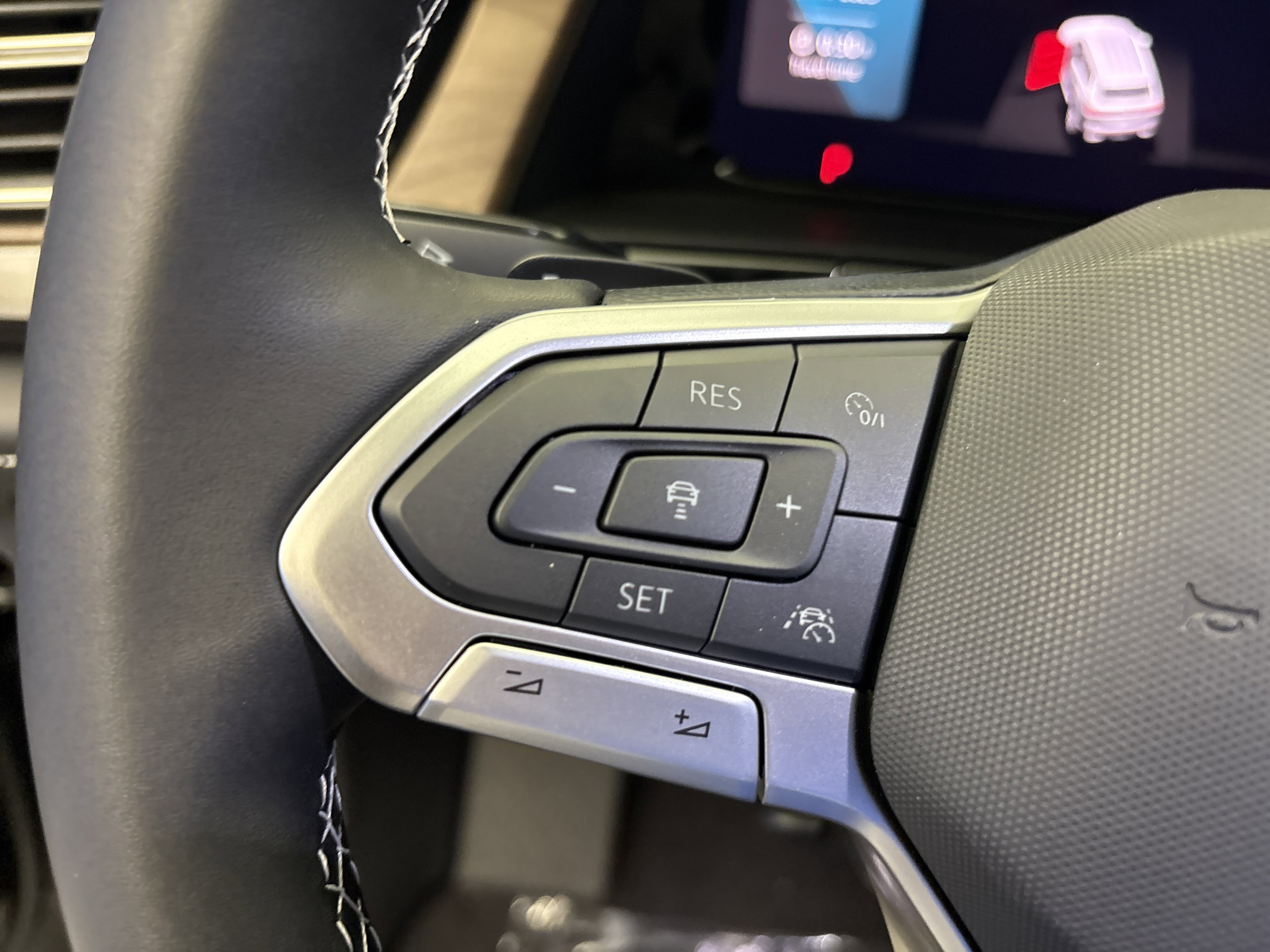 2026 Volkswagen Atlas SE w/Tech - Photo 15