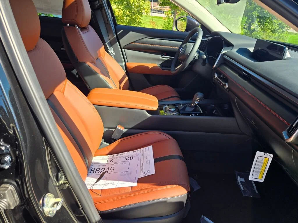 New 2026 Jet Black Mica Mazda 2.5 Turbo Meridian Edition AWD image 4
