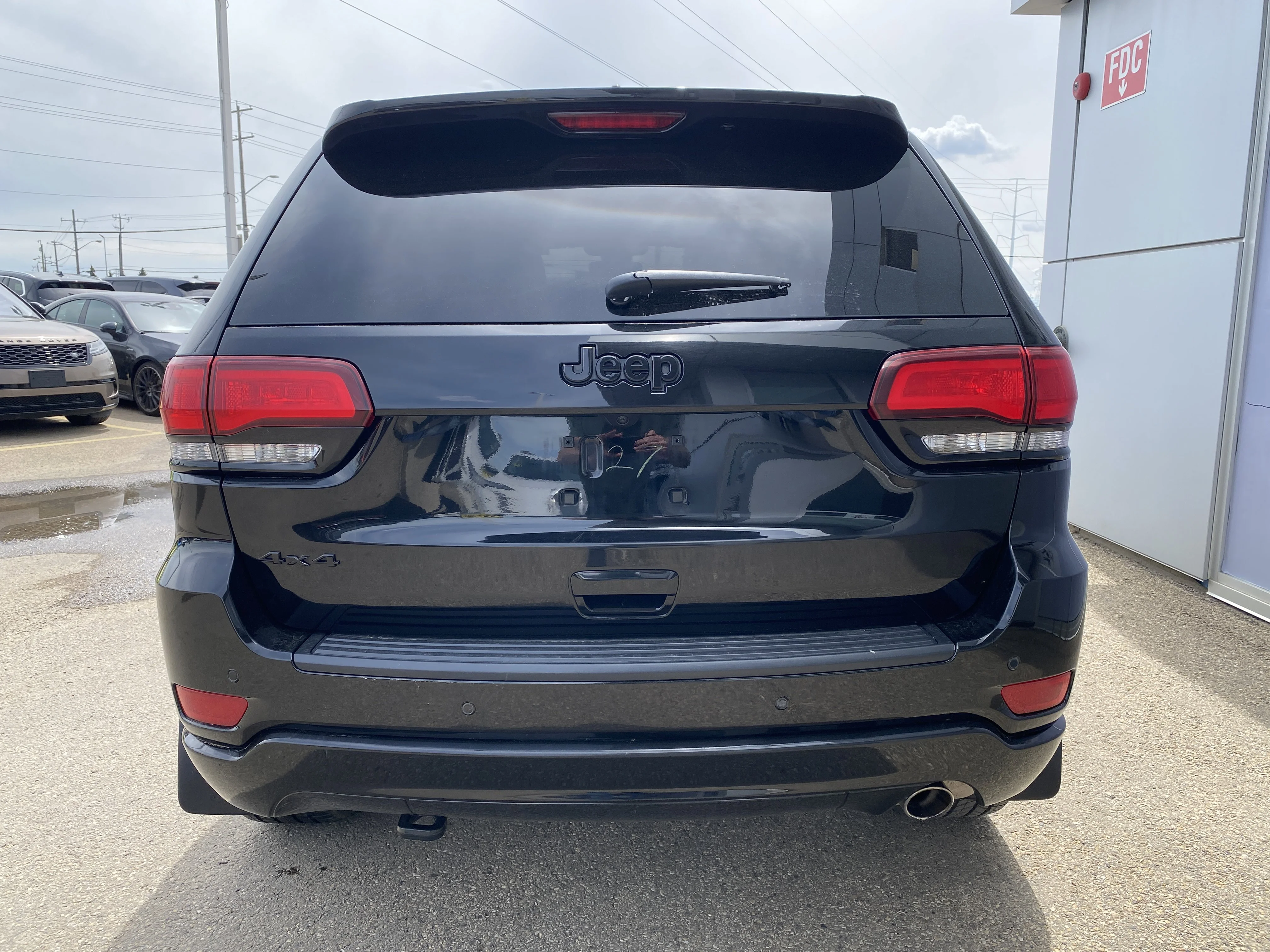 Certified Used 2021 Black Jeep Altitude image 4