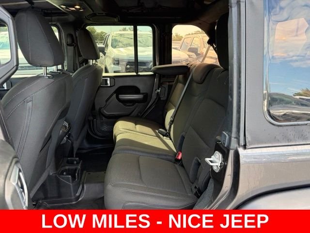 Used 2020 Gray Jeep Unlimited Sport S image 15