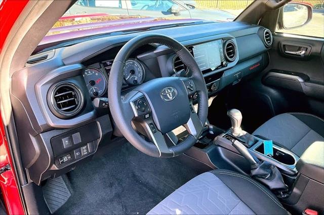 Certified Used 2020 BARCELONA RED MET. Toyota  image 16