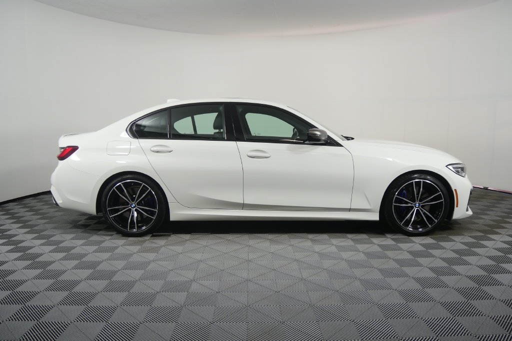 Used 2022 Alpine White BMW M340i image 6