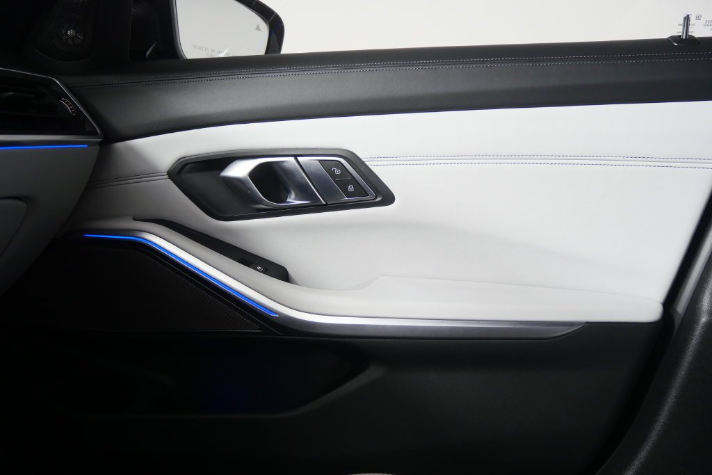 Used 2022 Blue Metallic BMW Base image 41