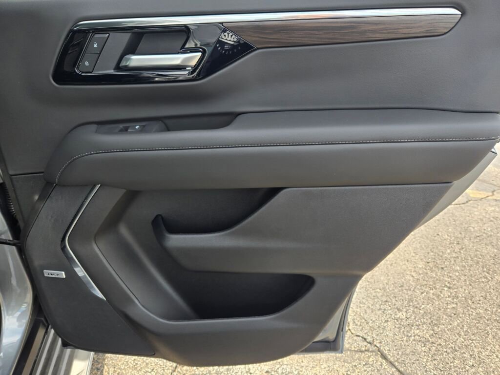 New 2026 Sterling Gray Metallic Chevrolet LT image 10