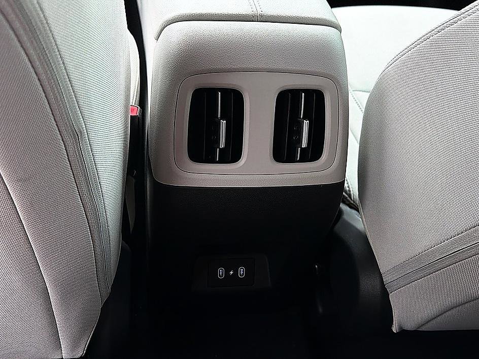 New 2026 Phantom Black Hyundai SEL FWD image 7