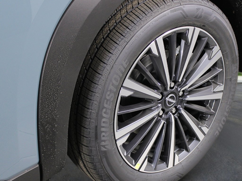 New 2026 Baltic Teal Nissan Platinum image 9