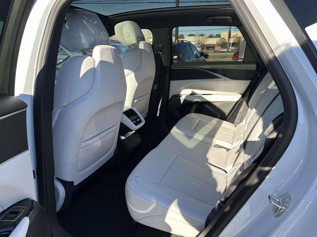2026 Cadillac LYRIQ Luxury - Photo 38