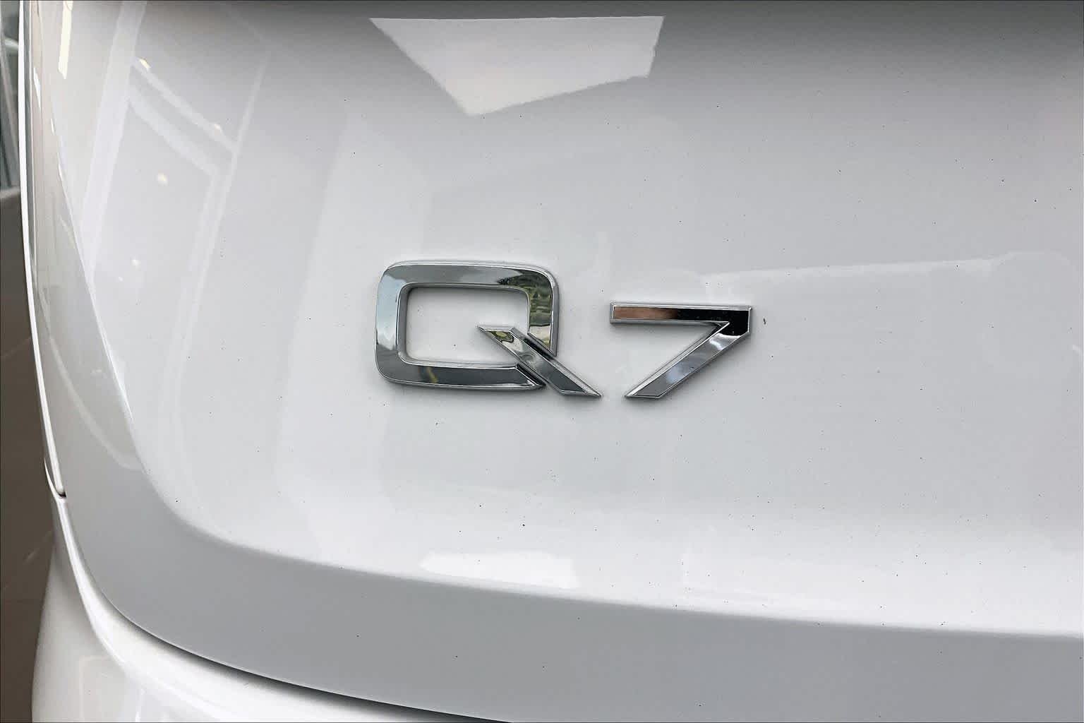 Used 2023 Glacier White Metallic Audi Premium Plus image 33