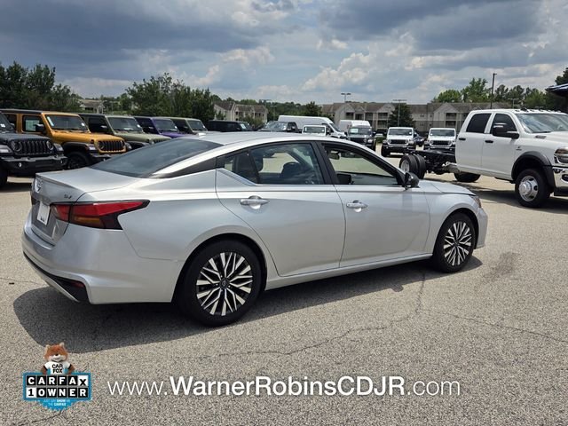 Used 2024 Silver Nissan 2.5 SV image 15