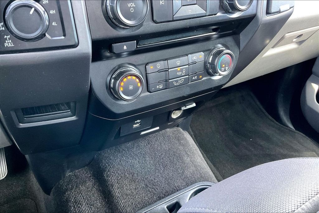 Used 2016 Blue Ford XLT image 25