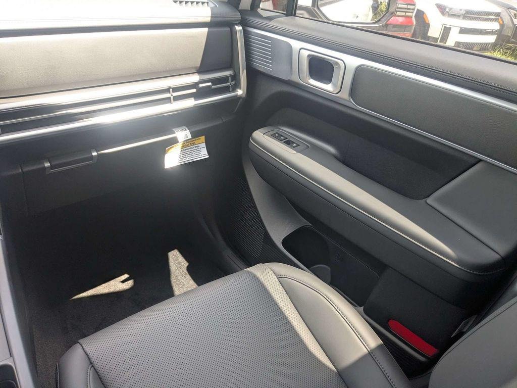 New 2027 White Hyundai SEL AWD image 14