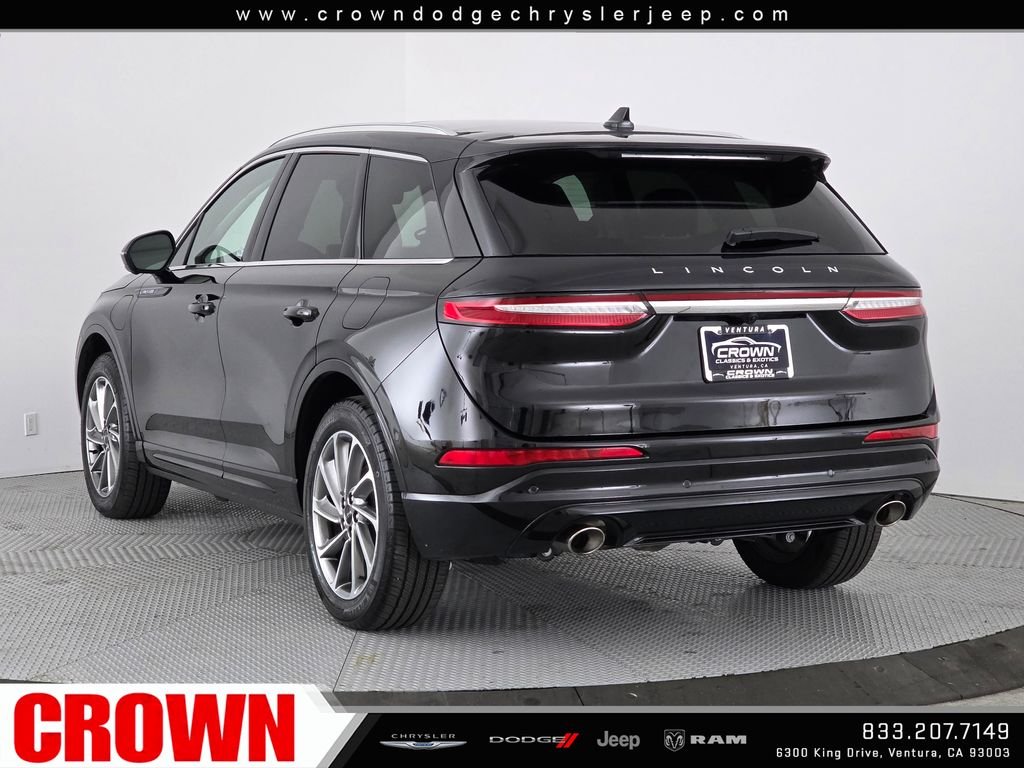 Used 2024 Black Lincoln Grand Touring image 5