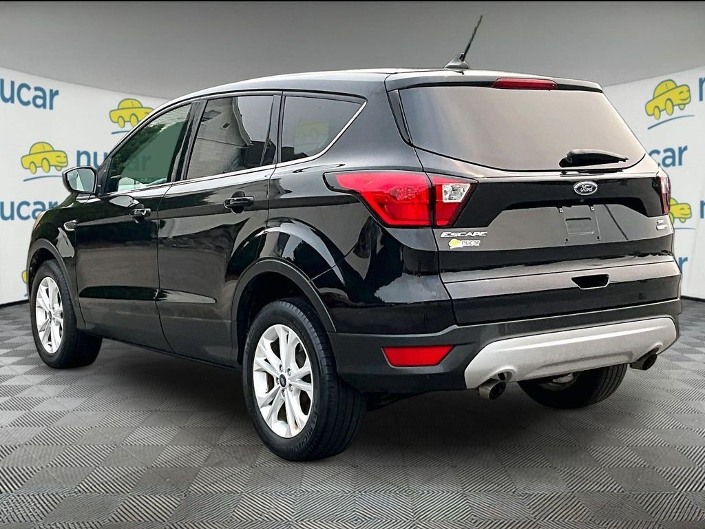 Used 2019 Black Ford SE image 4