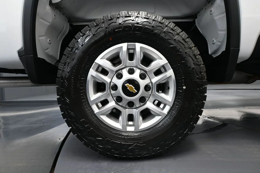 2023 Chevrolet Silverado 2500HD LT - Photo 17
