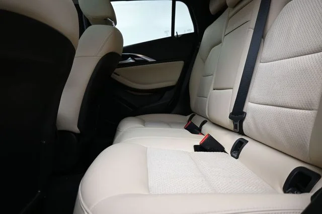 Used 2019 Black INFINITI LUXE image 13
