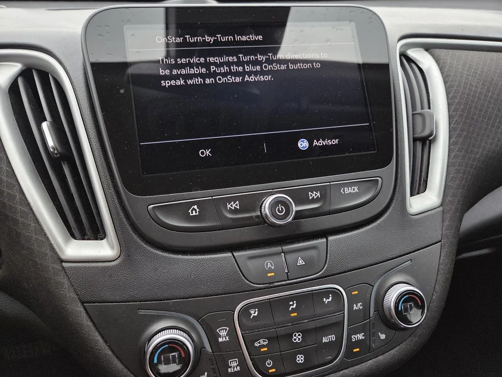 Used 2023 White Chevrolet LT image 9
