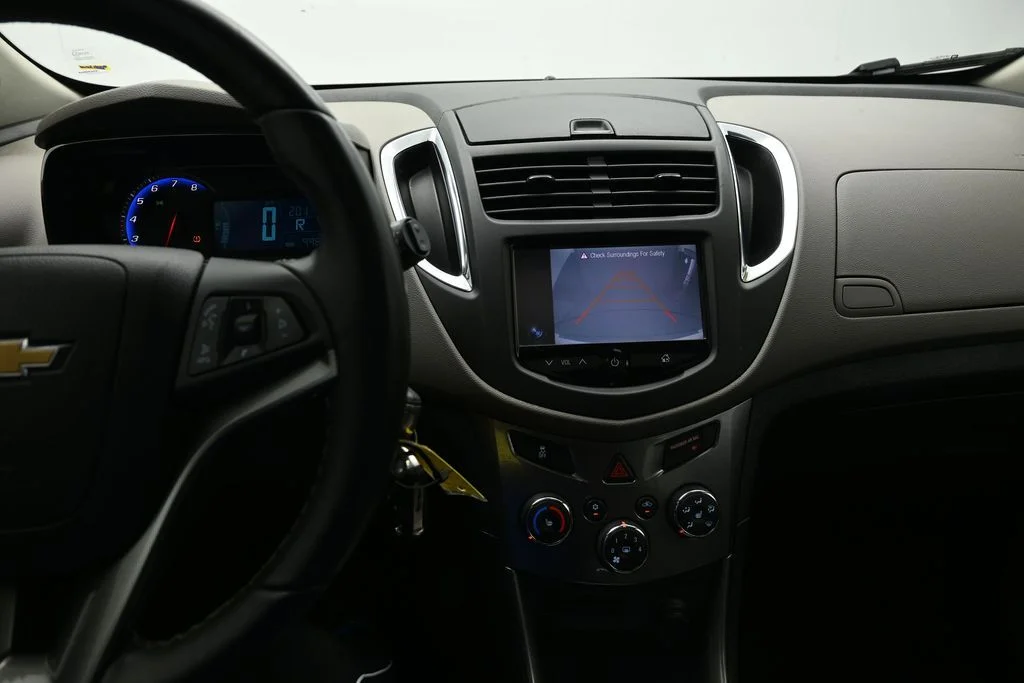 Used 2016 Summit White Chevrolet LTZ image 25