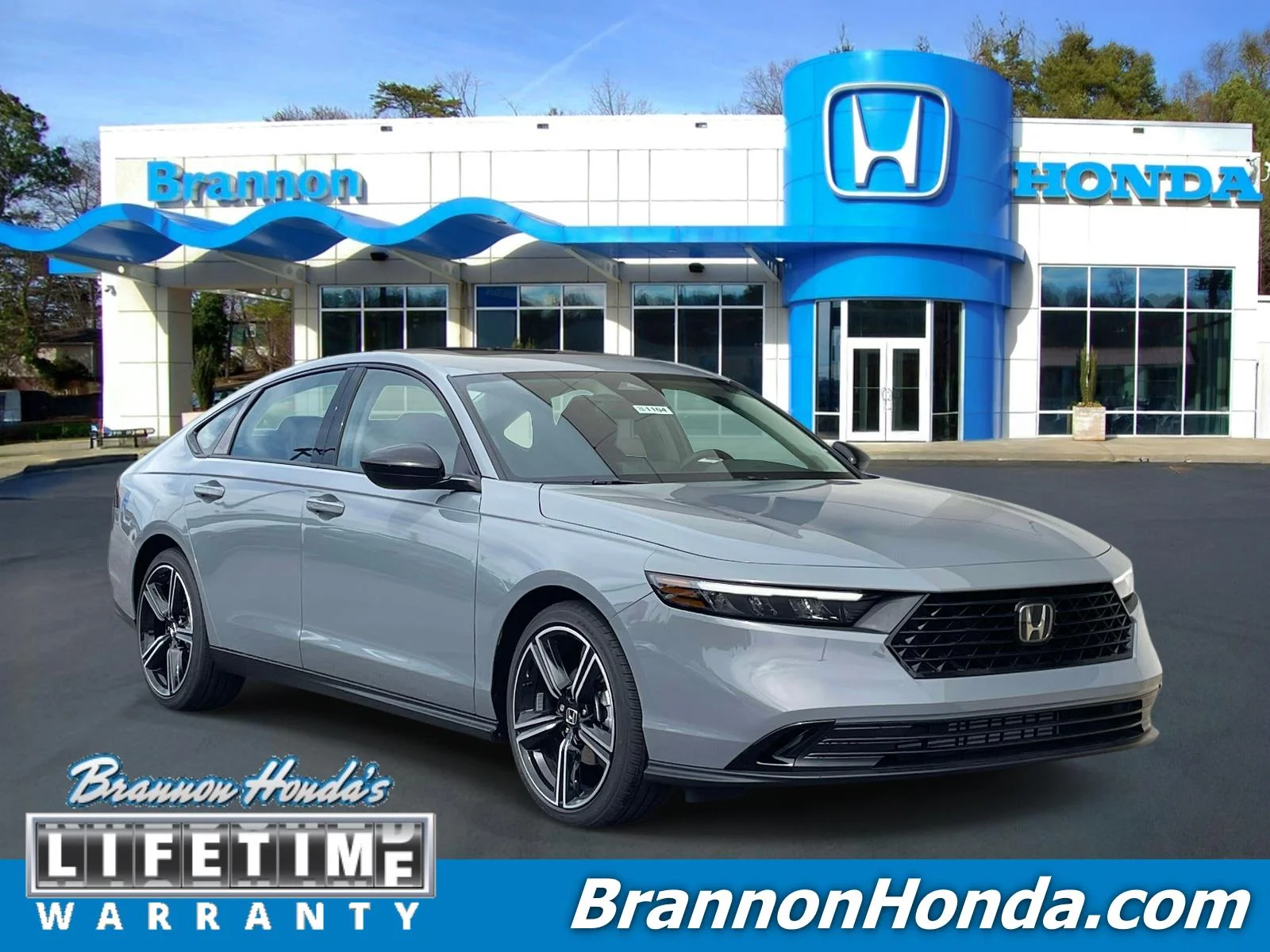 New 2026 Urban Gray Pearl Honda SE CVT image 1