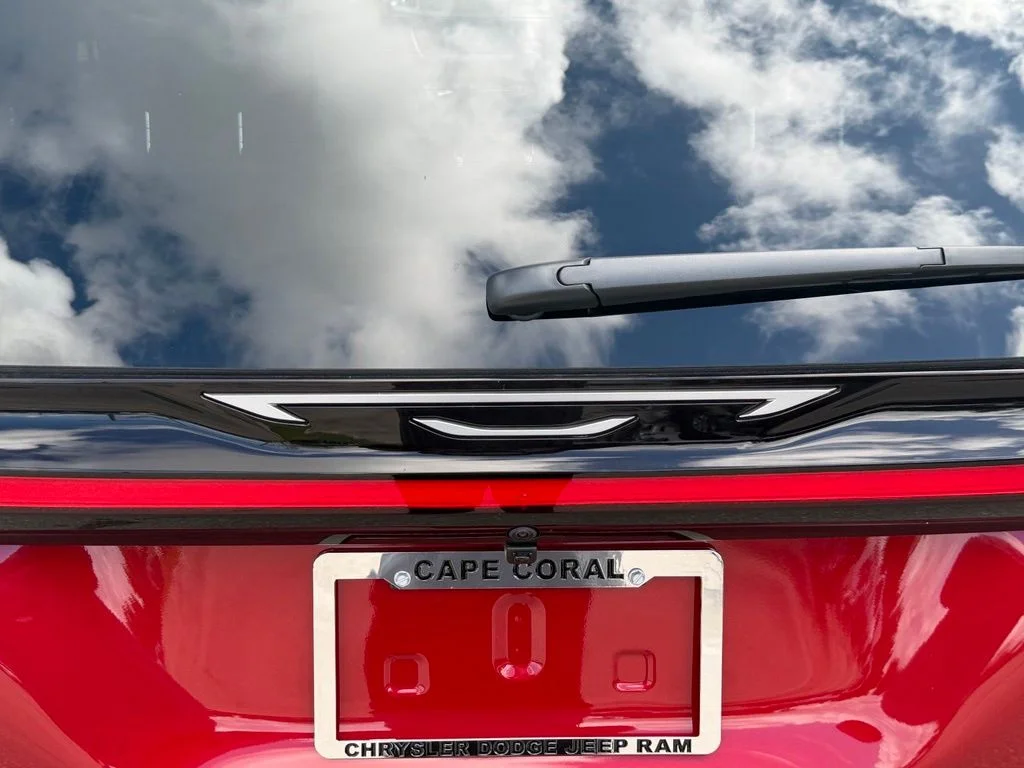 New 2027 Red Hot Pearl-Coat Exterior Paint Chrysler Pinnacle image 36