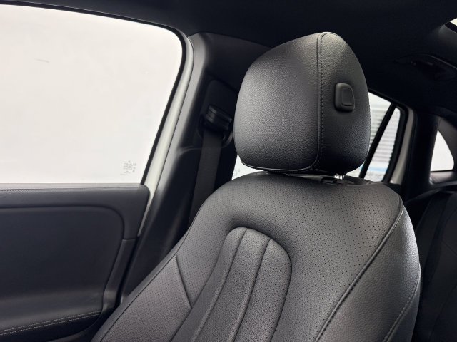 Certified Used 2022 Polar White Mercedes-Benz GLA 250 image 38