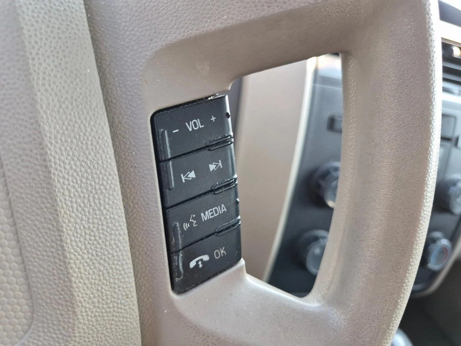 Used 2012 Steel Blue Metallic Ford XLS image 12