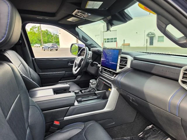 2023 Toyota Tundra Platinum - Photo 11