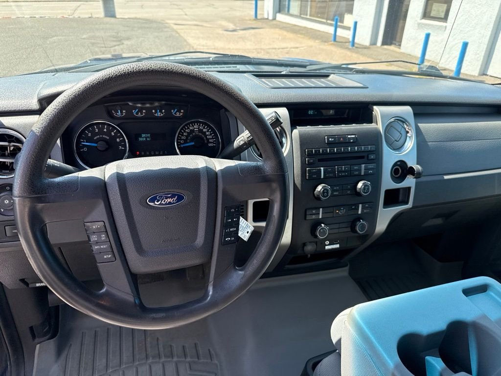 Used 2013 Blue Ford XLT image 26
