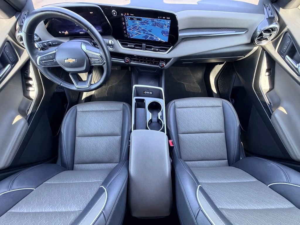 Used 2025 Black Chevrolet LT image 19