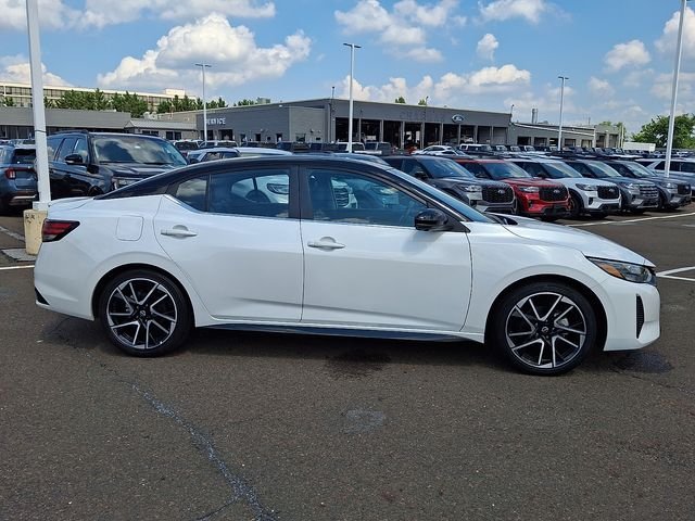 Used 2025 White Nissan SR image 5