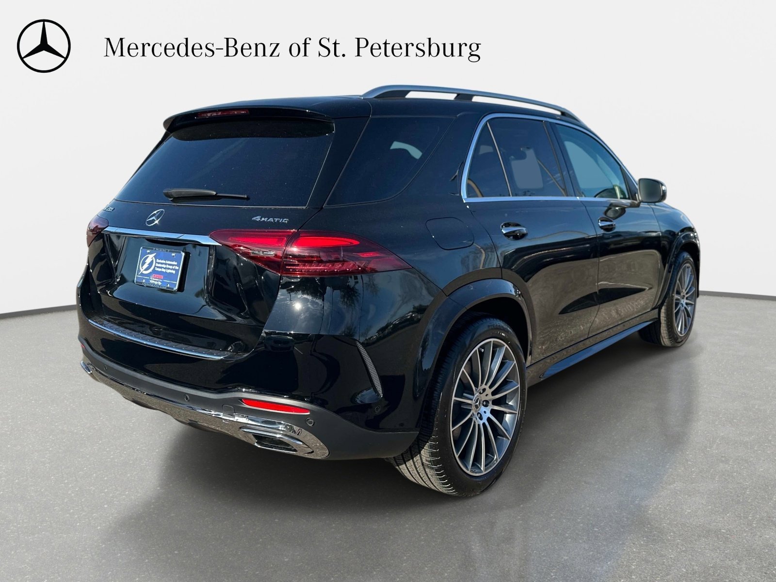 New 2026 Black Mercedes-Benz 350 4MATIC® SUV image 4