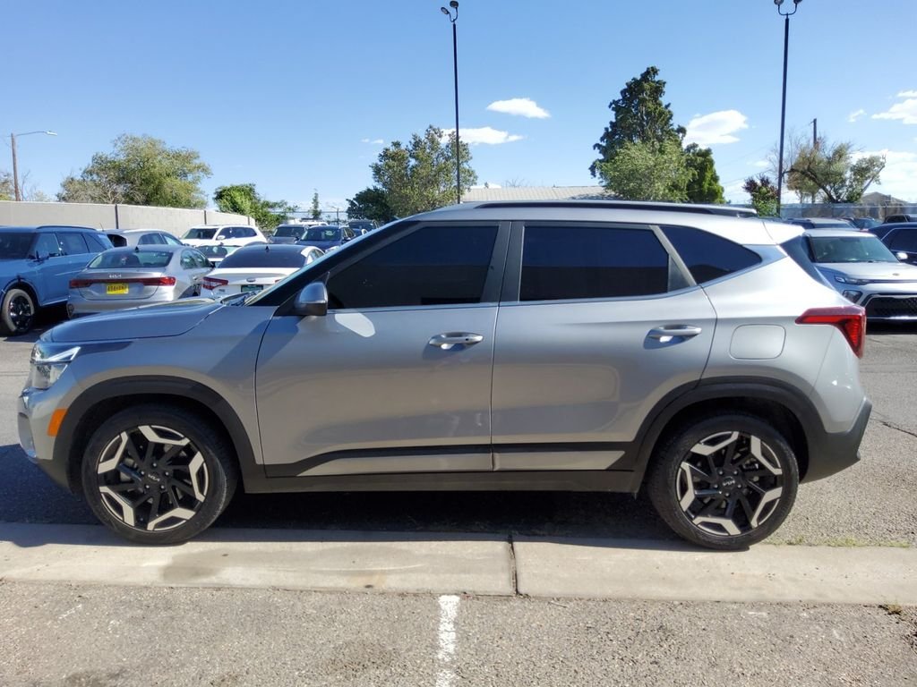 Certified Used 2024 Gray Kia SX image 28