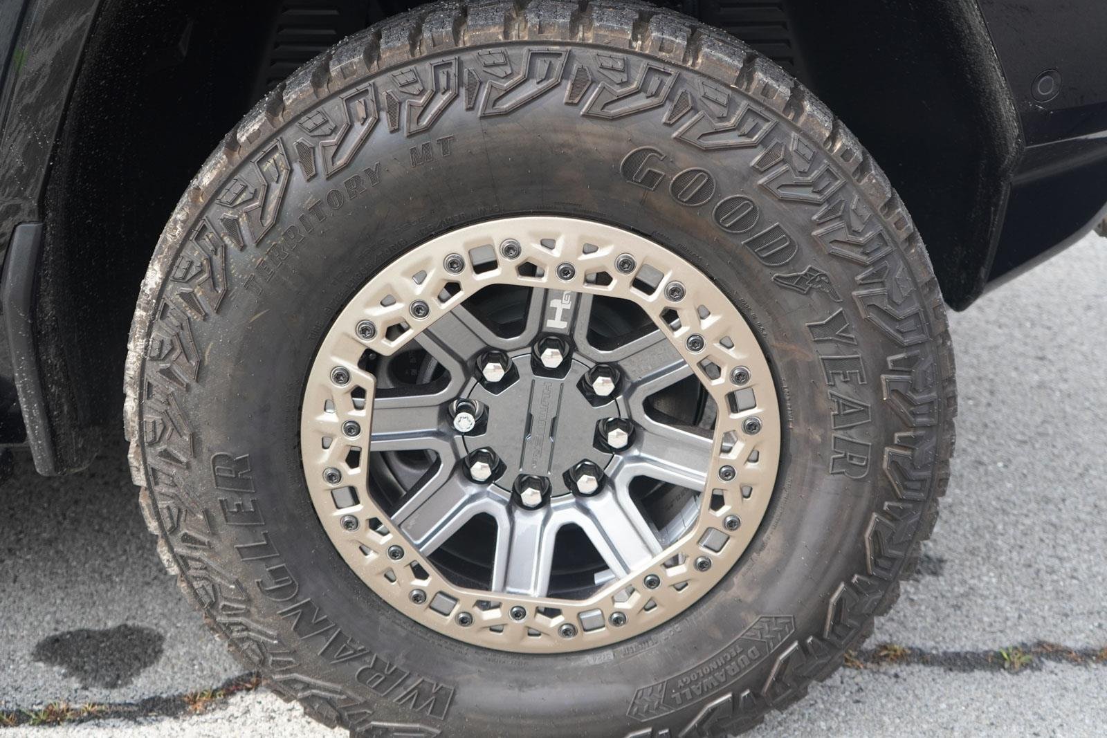 New 2025 Graphite Blue Metallic GMC 2X image 14